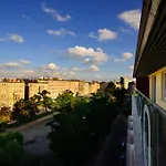 לינה וארוחת בוקר Cilantro ורוצלב